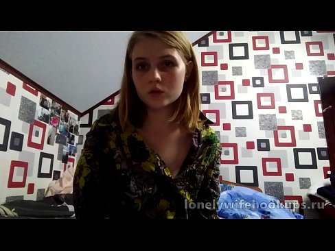 ❤️ Xwendekarê ciwan blonde ji Rûsyayê ji dîkên mezintir hez dike. ❤ Super porno li ku.porngifmag.ru